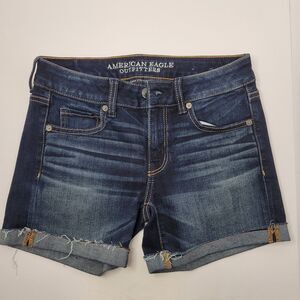 American Eagle Shorts Womens Size 2 Blue Super Stretch Midi Cut Offs